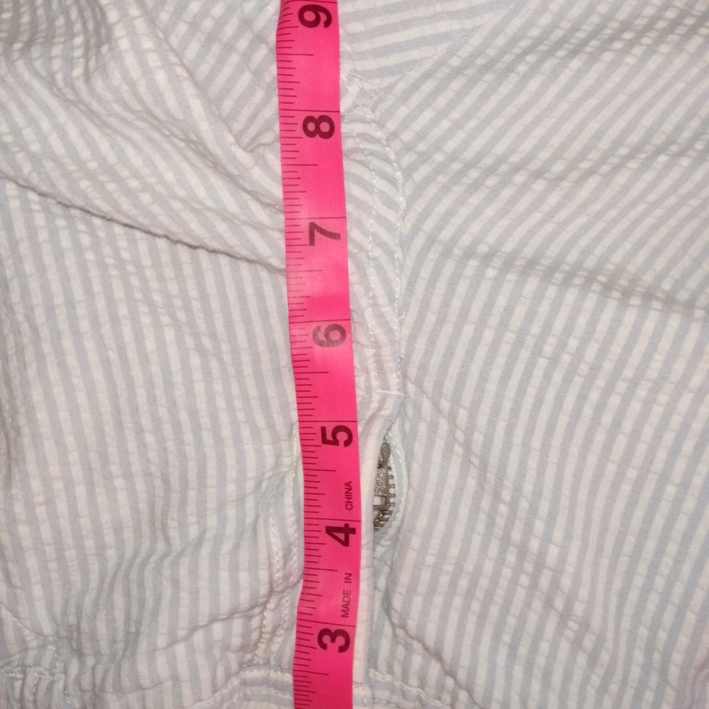 Dna - Picture 3 of 5